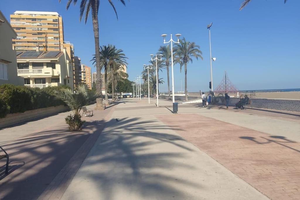 Apartamento Playa بلايا بوبلا دي فارنالز المظهر الخارجي الصورة