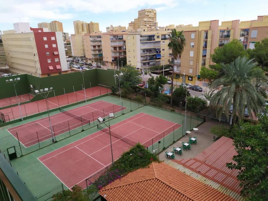Apartamento Playa بلايا بوبلا دي فارنالز المظهر الخارجي الصورة